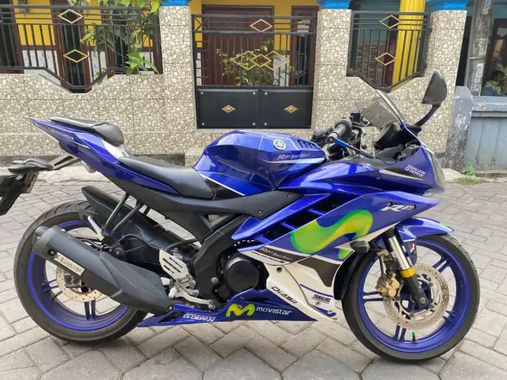 Yamaha R15 simpanan