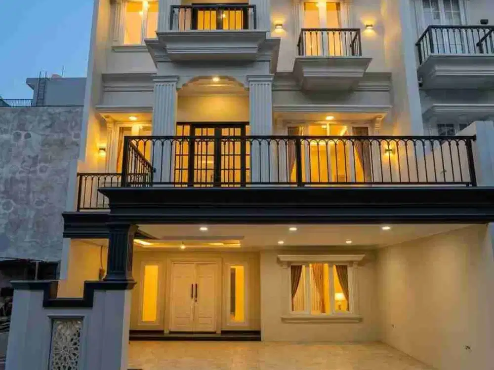 Rumah baru mewah dekat Cilandak KKO