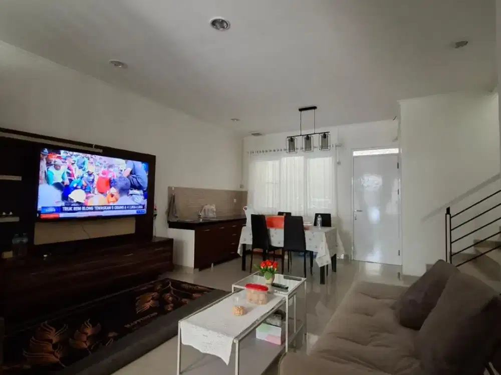 Rumah Minimalis 2 LT Full Furnsih Siap Huni di Graceland Antapani