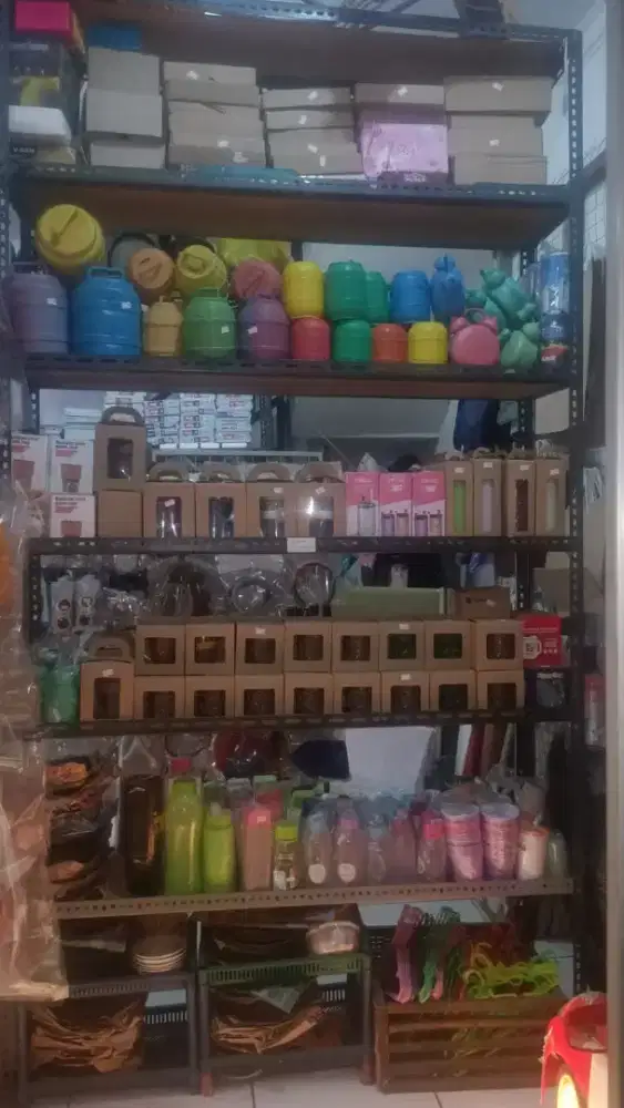 Rak besi rakit Display