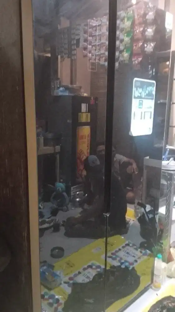 Kulkas GEA 2pintu kanan kiri