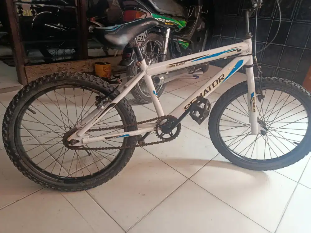 Sepeda bmx Senator