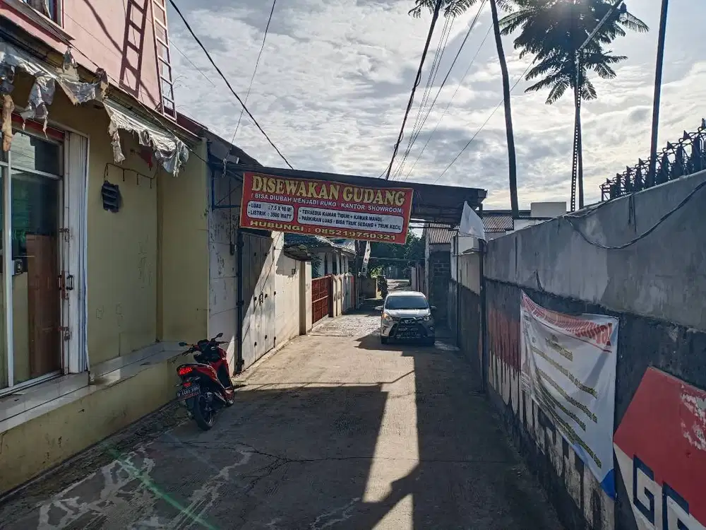 Disewakan Bangunan Strategis(Bisa Diubah Menjadi Kantor/Ruko/Gudang)