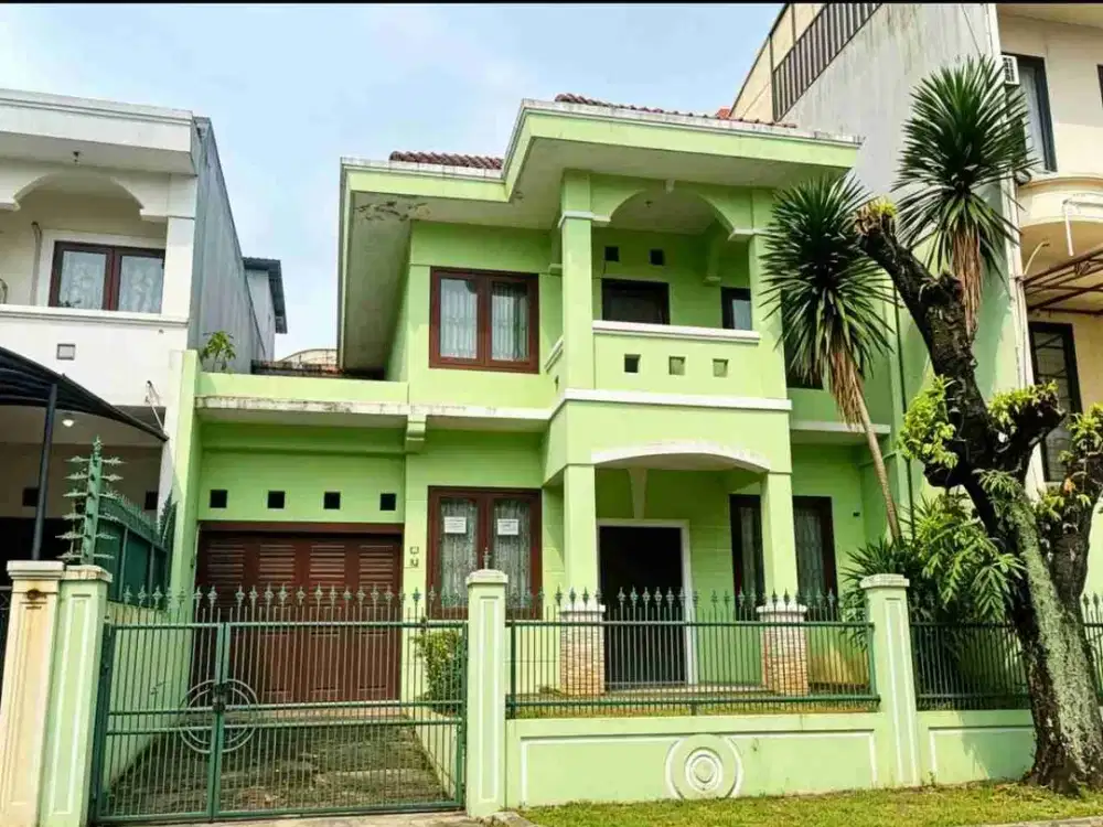 Rumah Mewah 2 lantai di Raffles Hills Cibubur