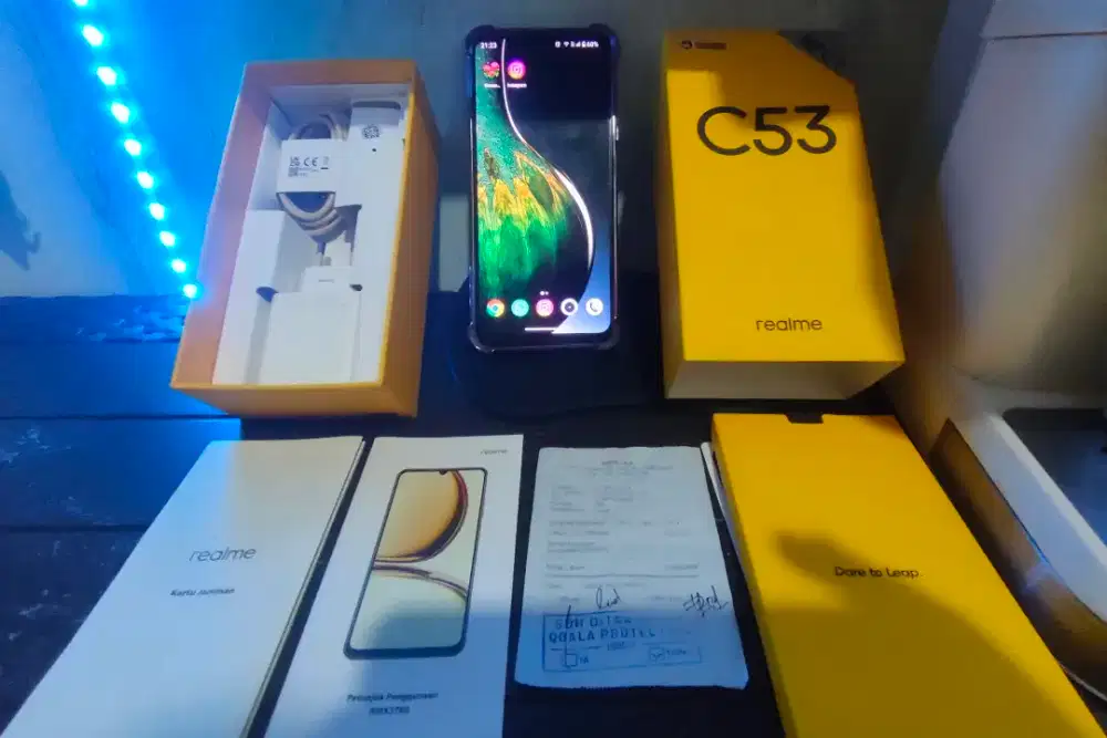 Realme C53 second like iphone