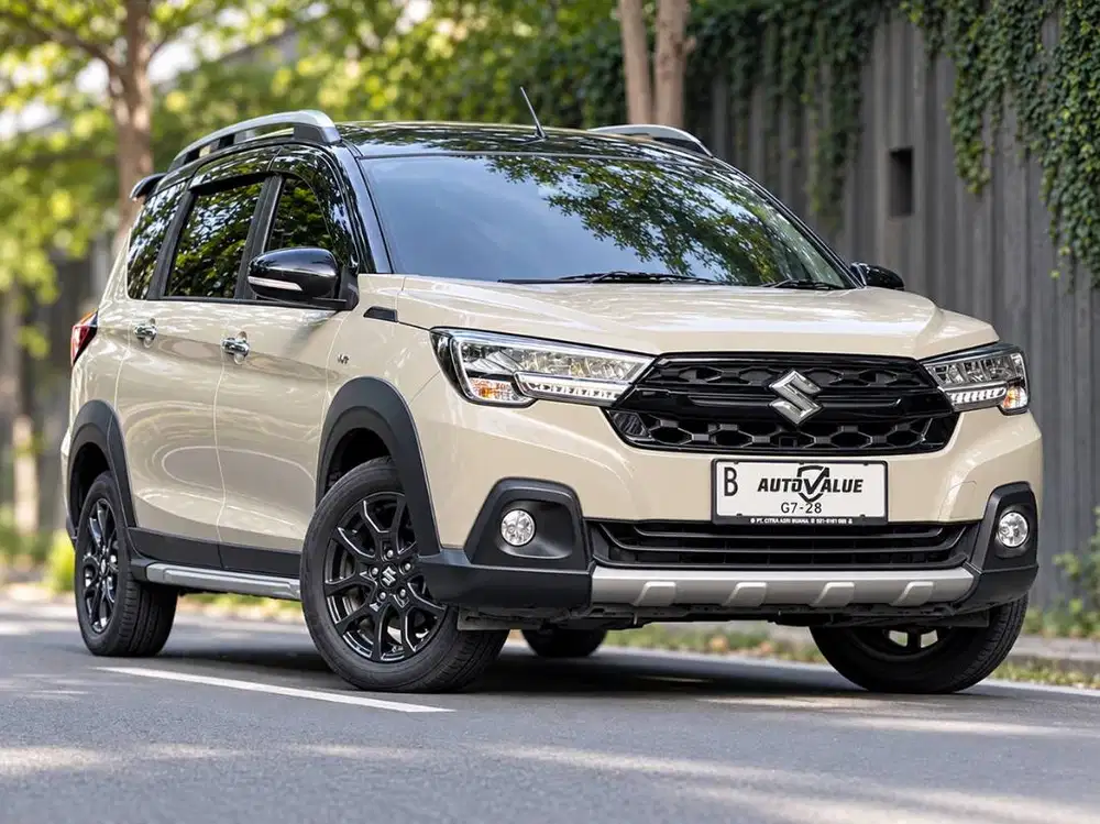 Suzuki XL7 Alpha Hybrid AT 2023 Ivory Dp 22Jt