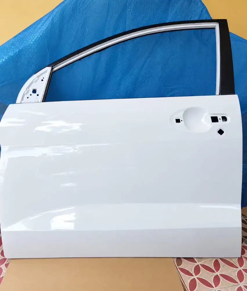 PANEL BODY PINTU KIRI MOBIL AVANZA VELOZ
