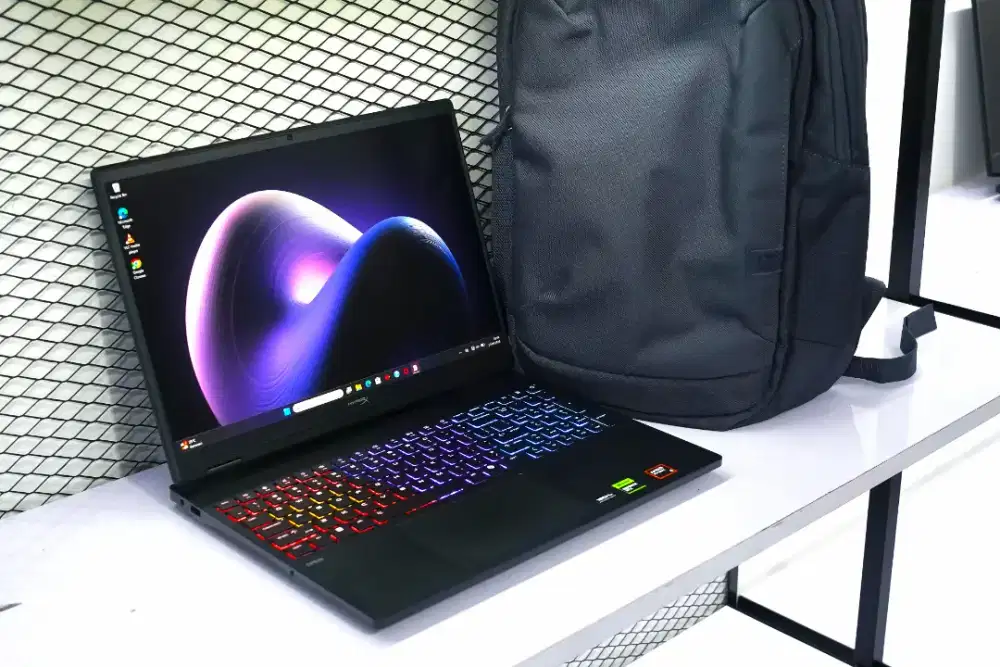 HP HYPERX omen GAMING 15-gb0555AX.AMD RYZEN 5 240W.VGA GeForce RTX5050