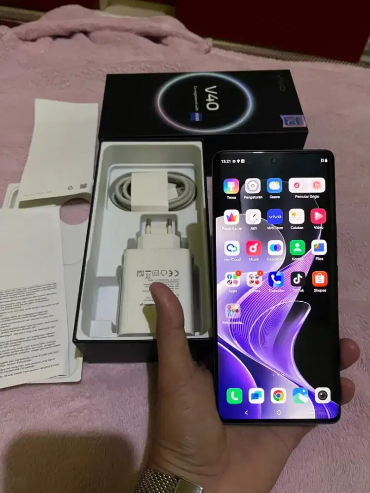 Vivo v40 5g pulset mlus orian ram 12/256