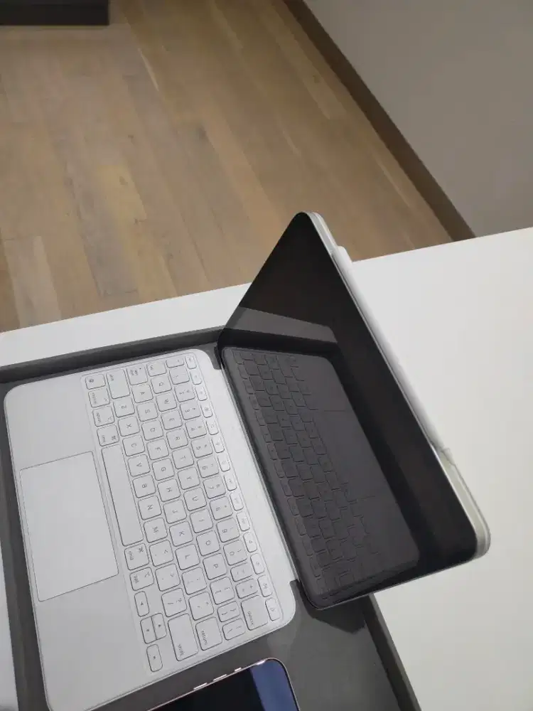 Ipad baru dan bisa di cicil pakai aplikasi (0%)