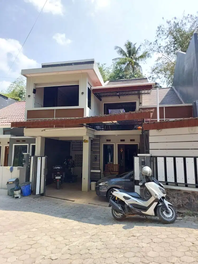 Rumah Nyaman di Lingkungan Asri dekat Pasar Cebongan