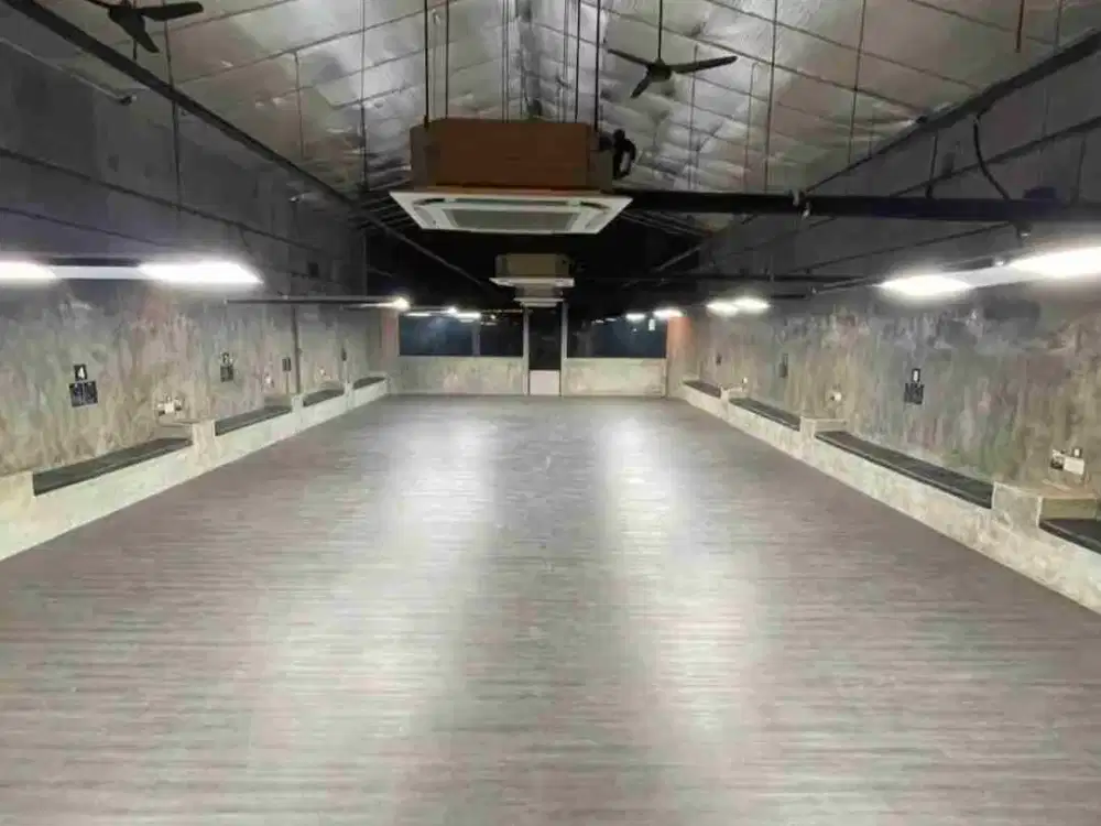 sewakan min 5 th gedung ex Coffee shop bilyard di jln Waturenggong Denpasar dekat kampus Unud