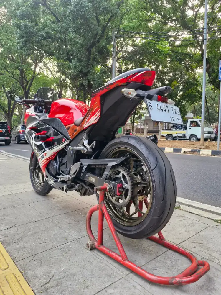 DIJUAL CASH KAWASAKI NINJA 250 FI THN 2015 PJK OF 4X SIAP PAKAI