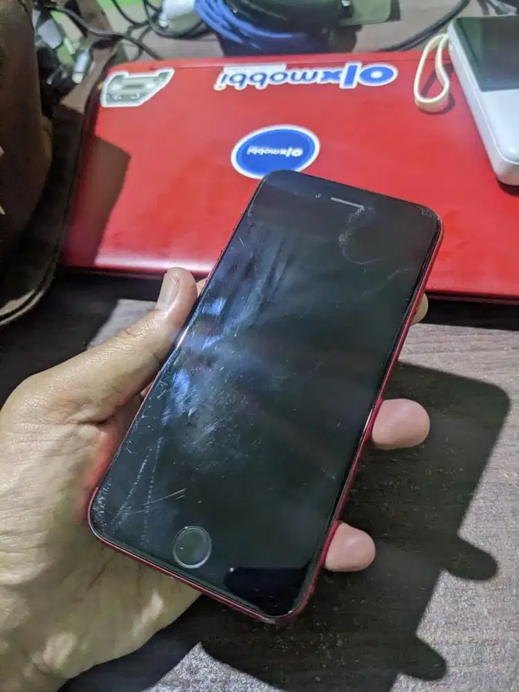 iPhone SE 2020 128GB inter sudah BC