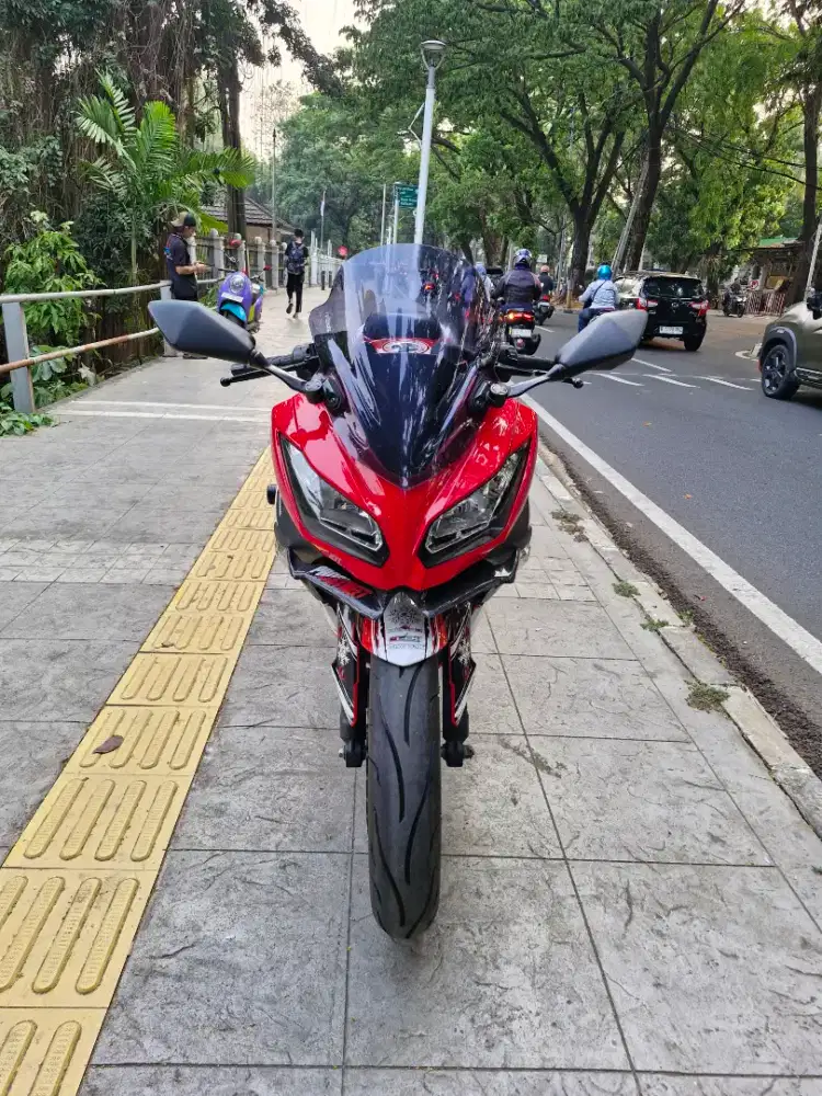 DIJUAL CASH KAWASAKI NINJA 250 FI THN 2015 PJK OF 4X SIAP PAKAI