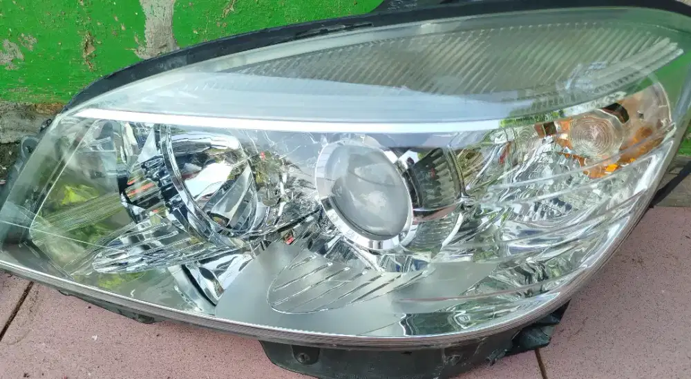 Cuci lampu servis mika lampu mobil kuning buram retak rambut