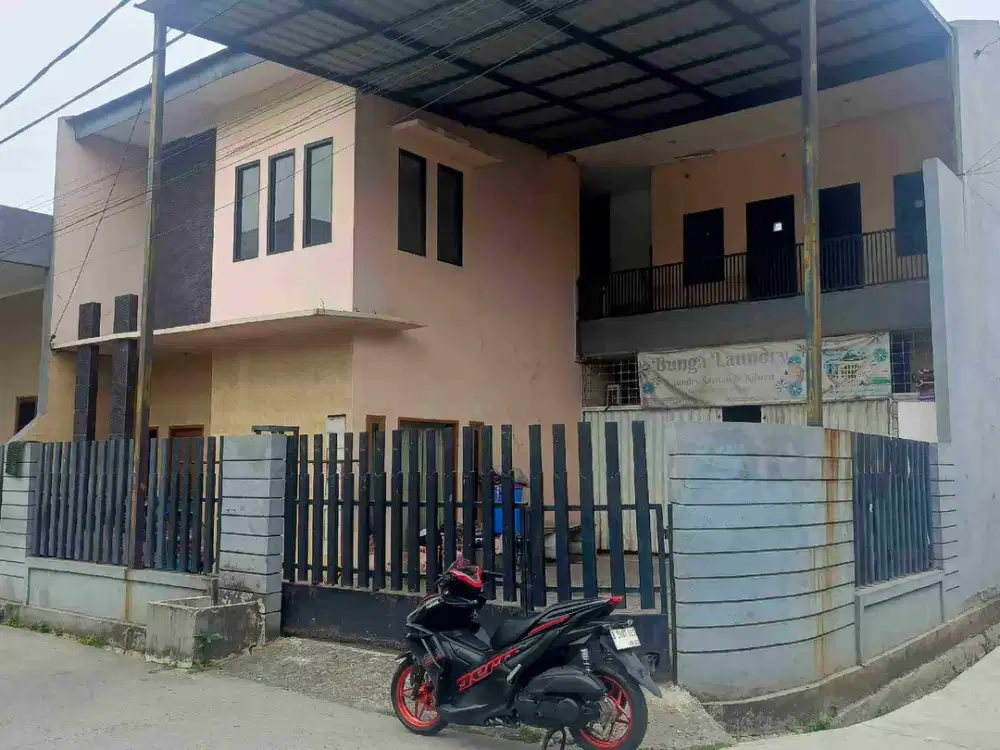 Rumah lega dengan posisi Hook di bintara duta kranji bekasi barat
