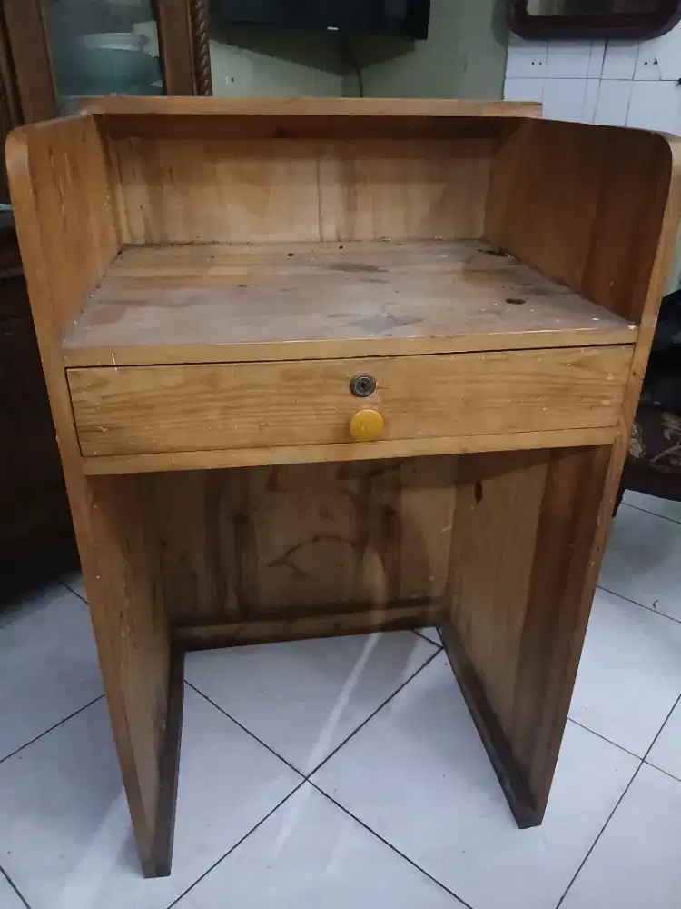 Meja Kayu Kasir