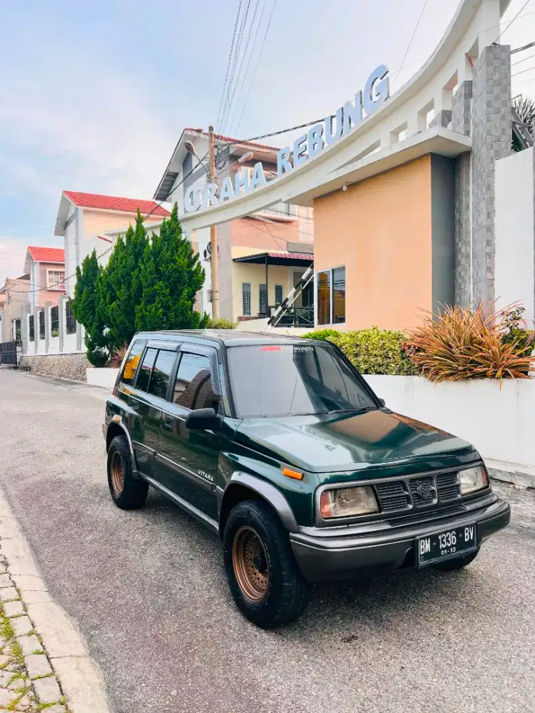 Di jual Vitara 4x4 tahun 1993 mesin bagus