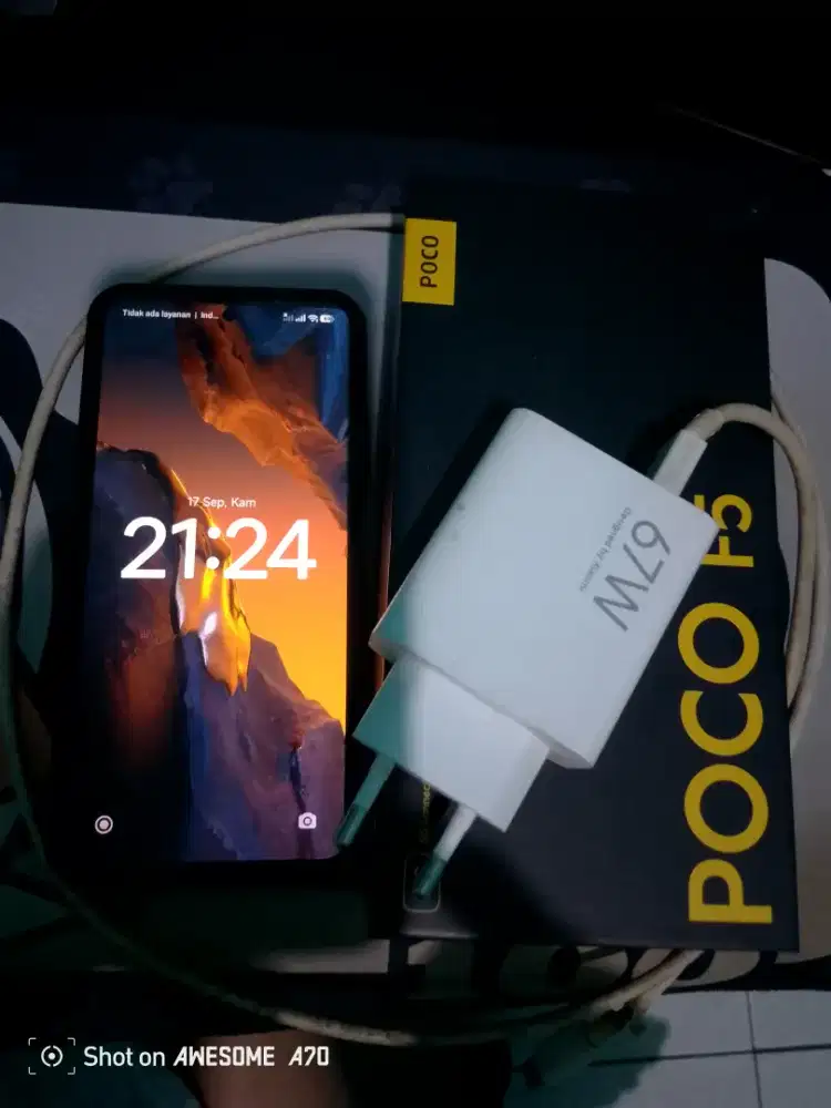 Poco F5 12/256 GB Hitam