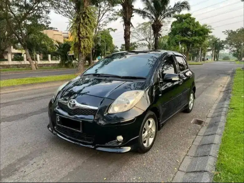 YARIS S LIMUTED AT Matic 2011 ISTIMEWA