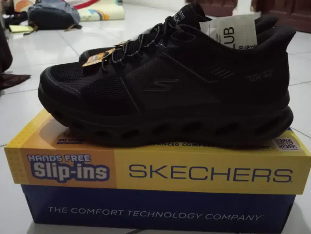 SEPATU SKECHERS SLIP~INS ORIGINAL