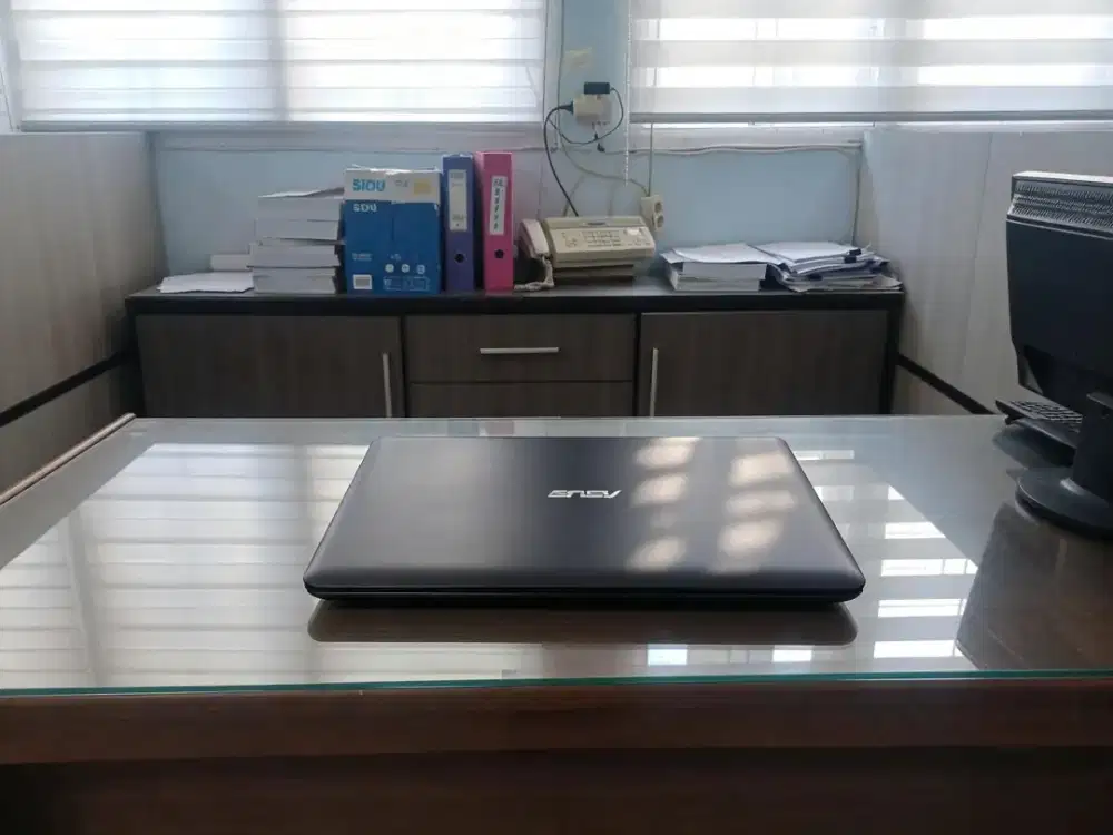 Laptop Desain Asus X455YA A8 Ram 8Gb SSD 500Gb VGA AMD Radeon 14 inch