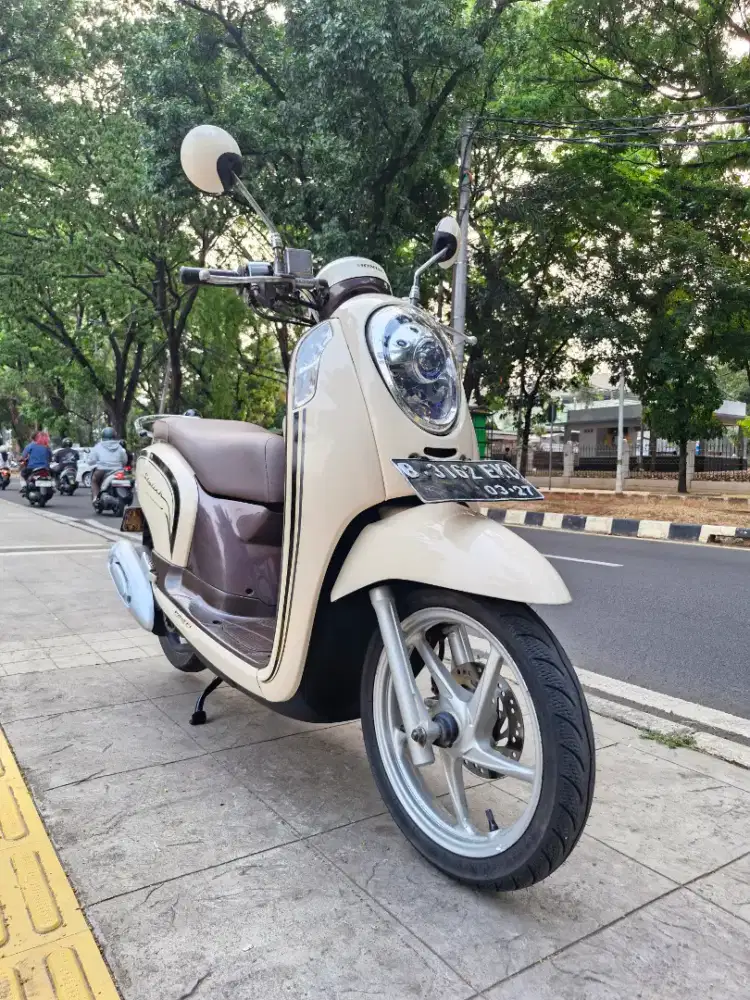 DIJUAL CASH HONDA SCOOPY CBS ISS THN 2017 PJK IDUP SIAP PAKAI