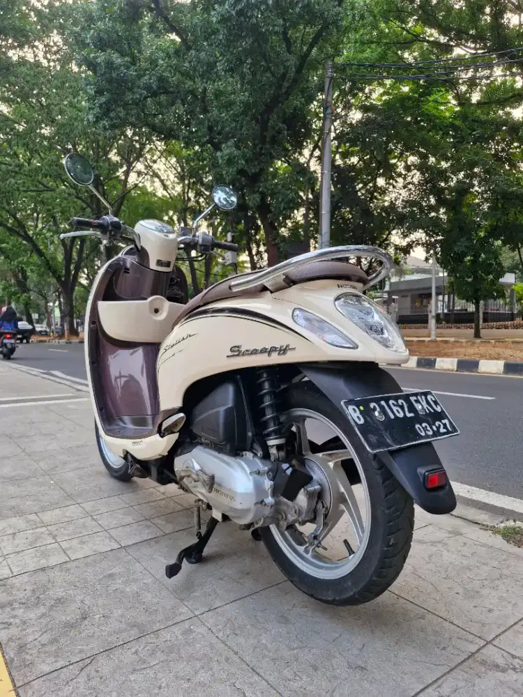 DIJUAL CASH HONDA SCOOPY SPORTY CBS ISS THN 2017 PJK IDUP SIAP PAKAI