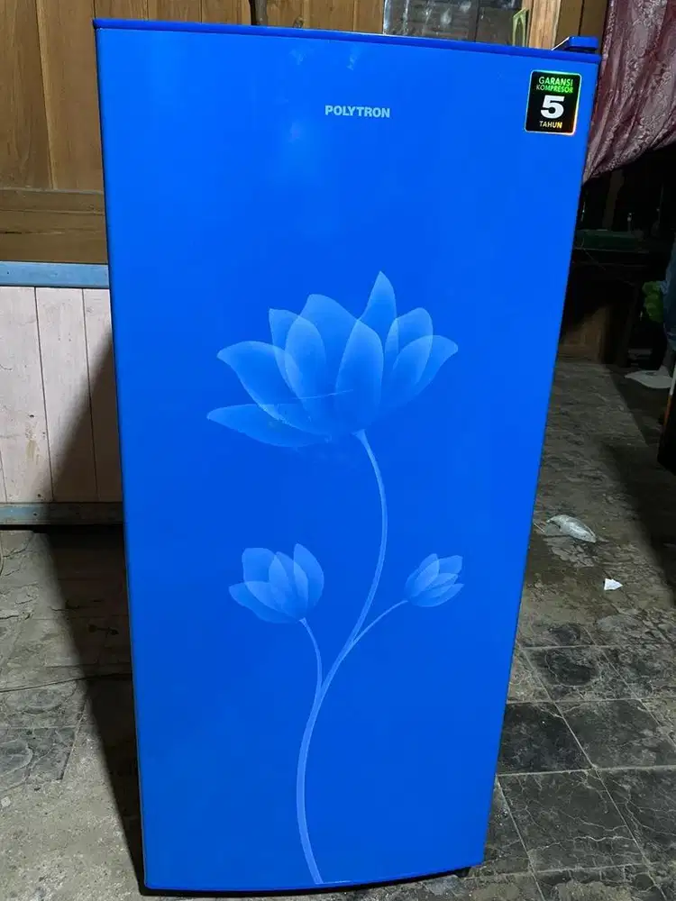 Kulkas sekend Normal polytron jumbo