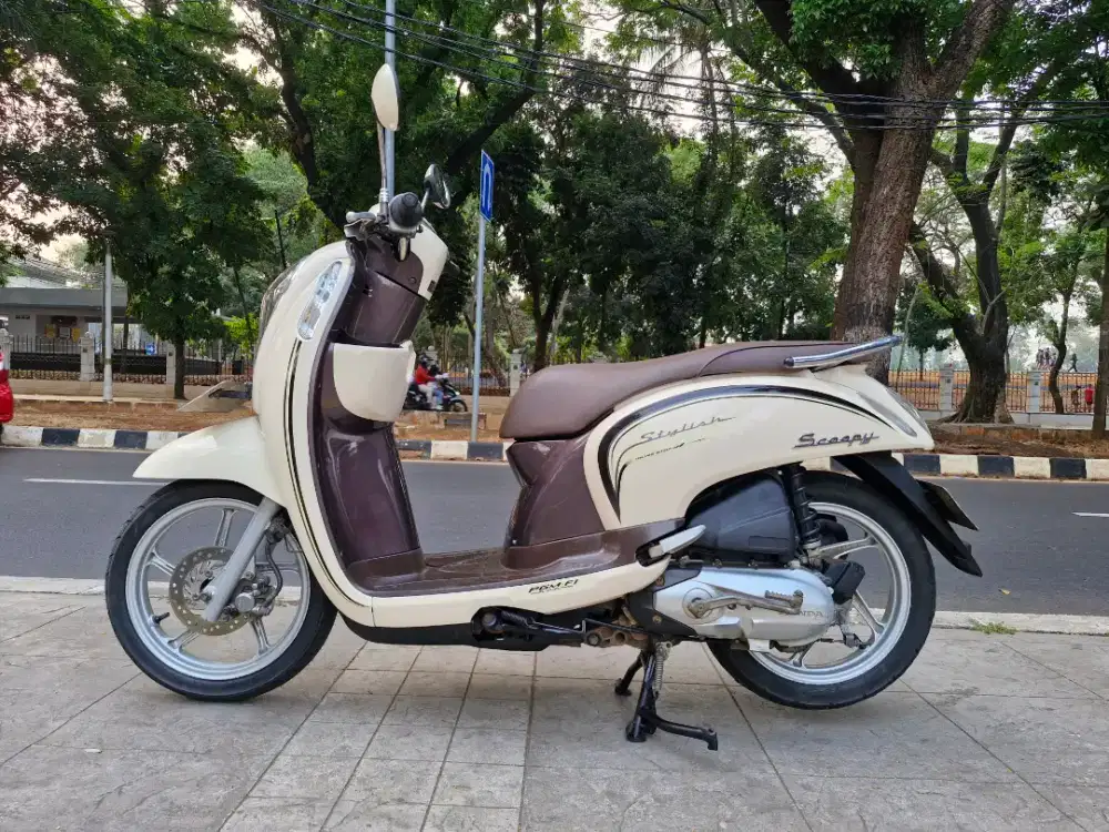 DIJUAL CASH HONDA SCOOPY CBS ISS THN 2017 PJK IDUP SIAP PAKAI