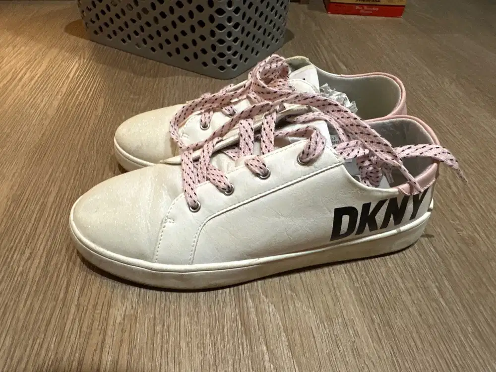 Sepatu DKNY woman cewek SPORTY casual adizero padel cloudfoam sneakers