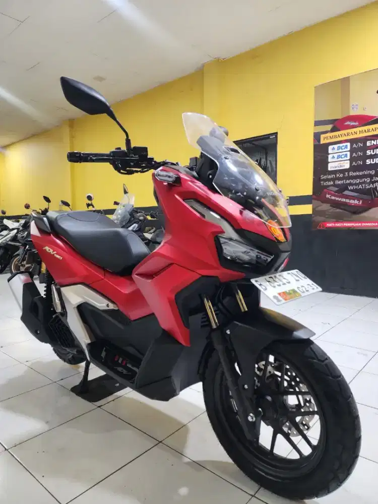 READY ADV 160 CBS KM LOWW