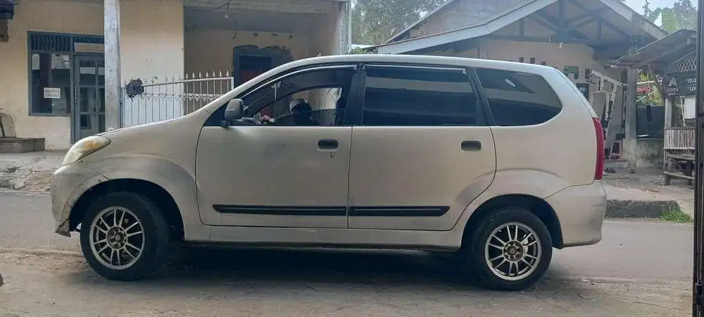 Daihatsu Xenia 2006 Bensin pajak aktif