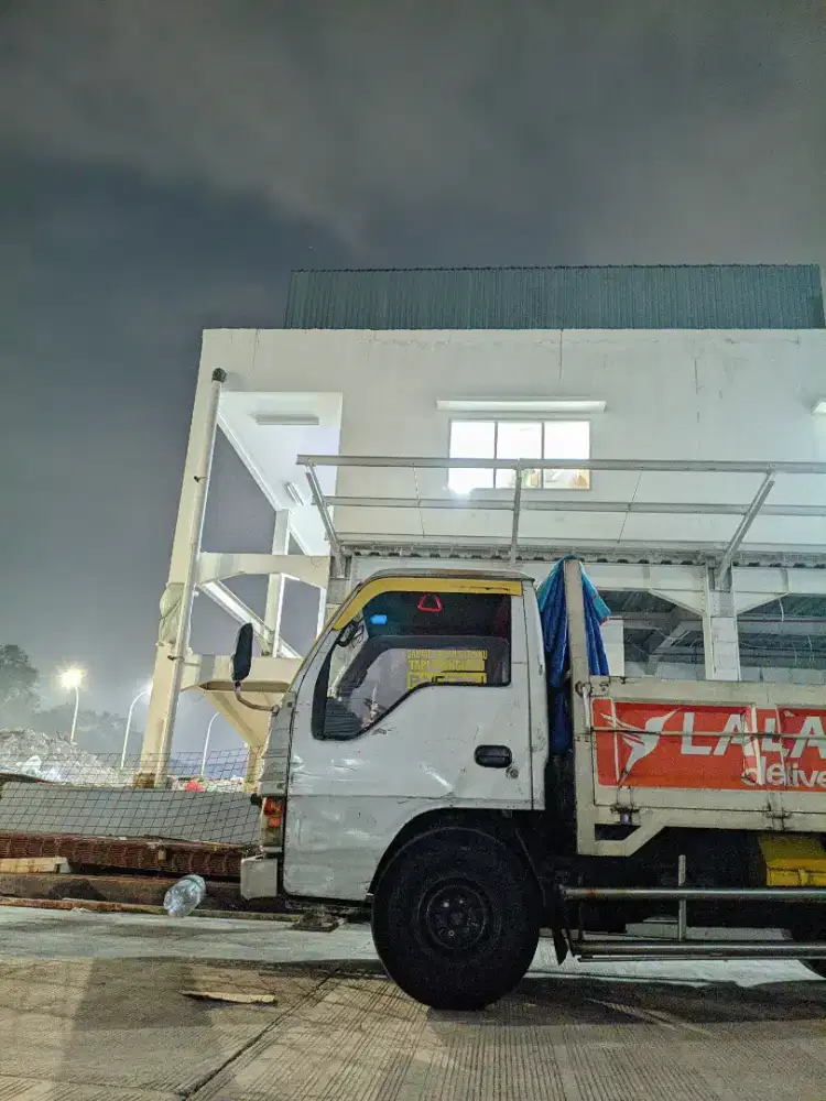 Jasa angkutan barang atau pindahan