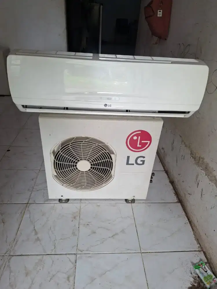 Dijual AC 1 pk merek LG siap pasang dan bergaransi