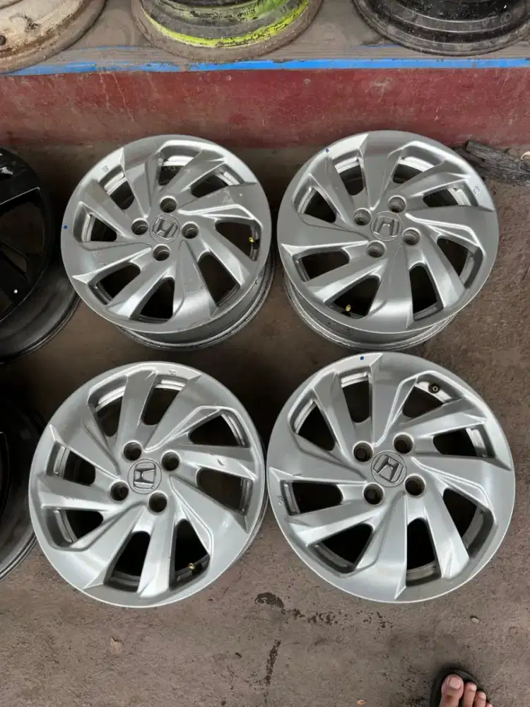 Velg original Honda Mobilio ring 15 pcd 4x100 4pcs