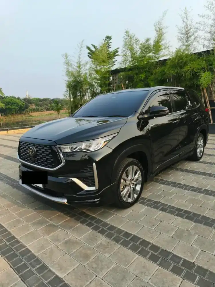 Toyota zenix 2.0 Q tss hybrid modelista 2026 nik 2025
(Like new)