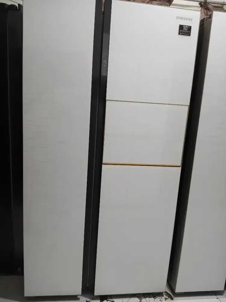 Dijual kulkas side by side samsung kondisi mulus