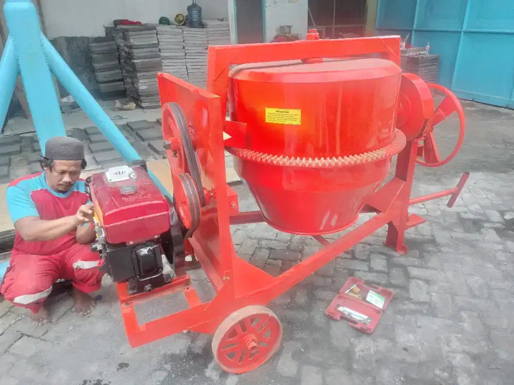 Molen cor beton 50kg komplit mesin 8pk