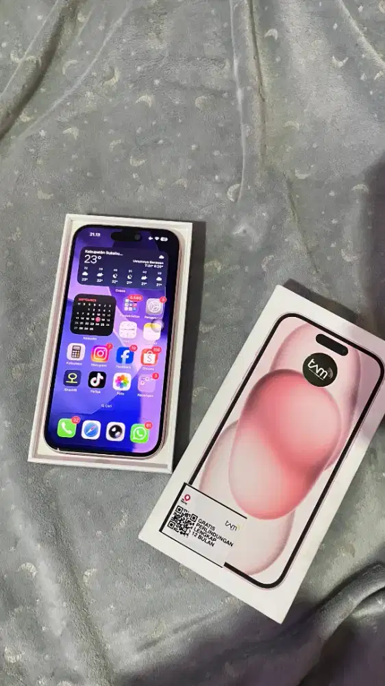 IPHONE 15 PINK 128 GB GARANSI ON MARET 2027
