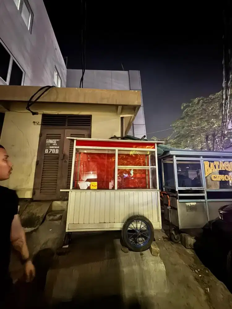 GEROBAK BEKAS AYAM PENYET + semua peralatan ny