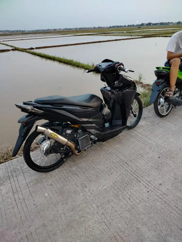 Vario 150 tahun 2017 SS Lengkap