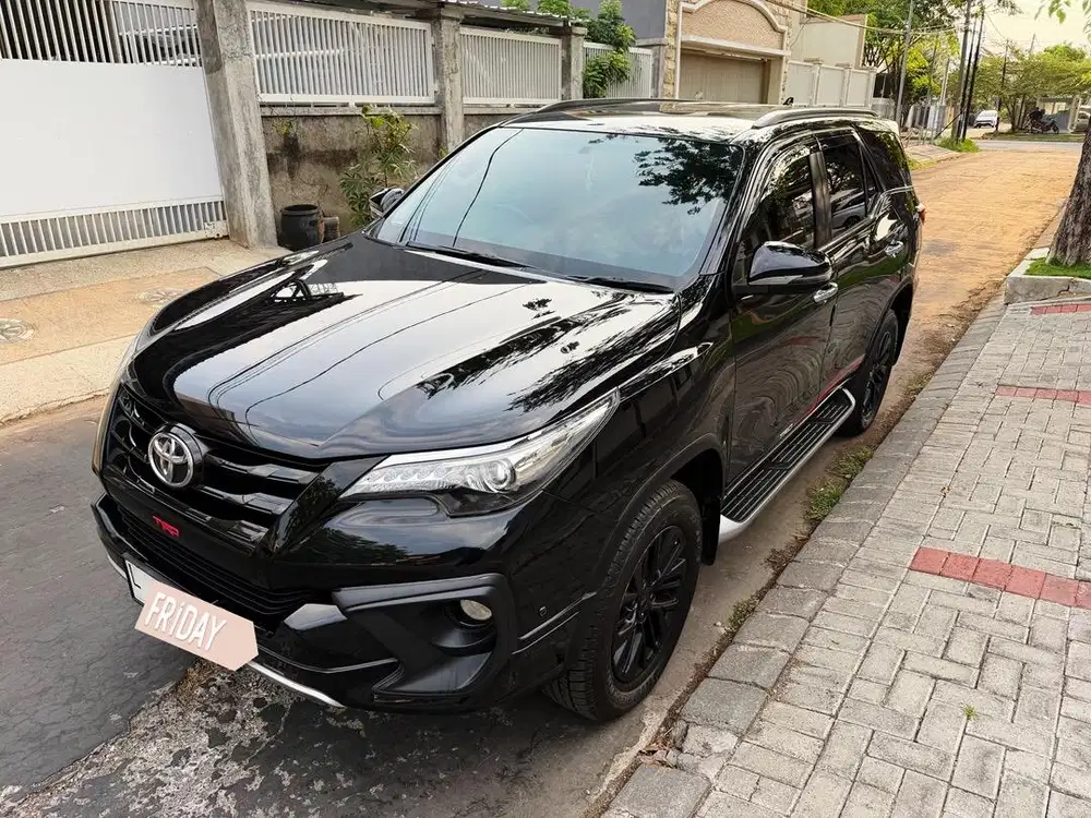 KM 40rb | TOYOTA FORTUNER 2019 VRZ TRD DIESEL CAT ORI 100% pajero crv