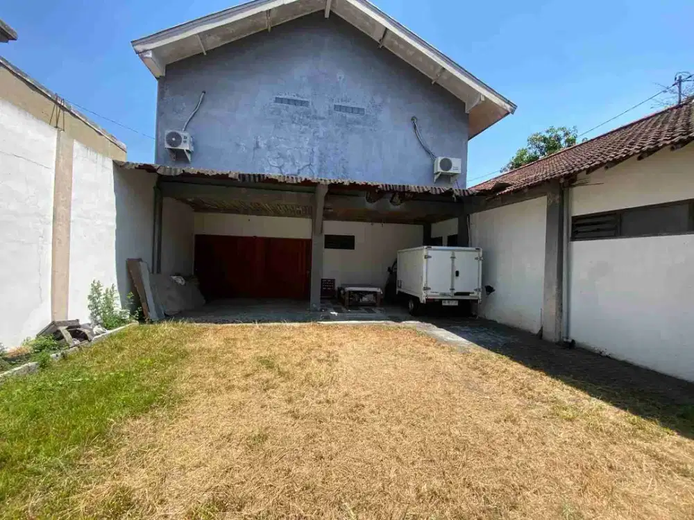 Rumah Tempat usaha disewakan pinggir jalan pawiyatan luhur-Sampangan semarang