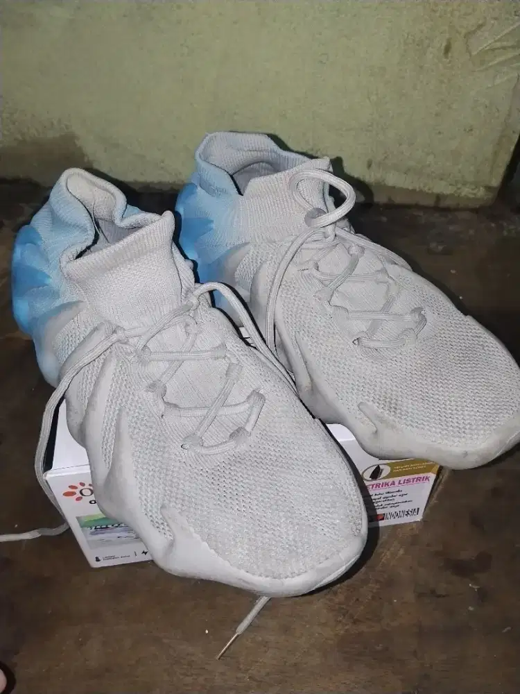 Adidas Yeezy 450 Stone Teal Grey Blue Accent