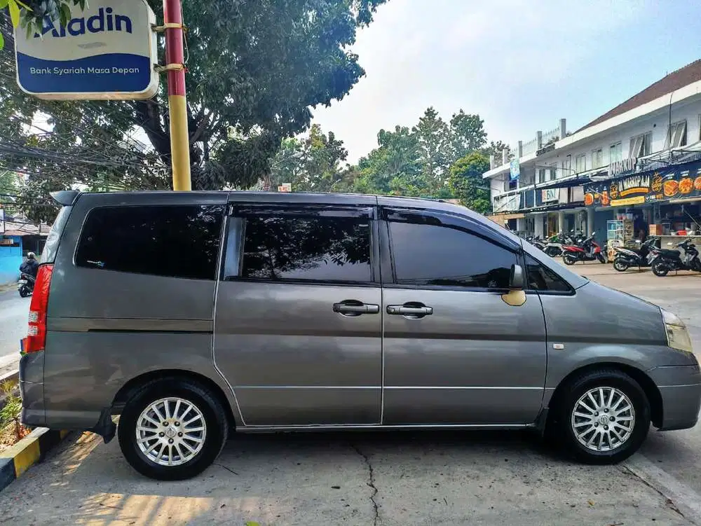 Nissan Serena 2012 Bensin