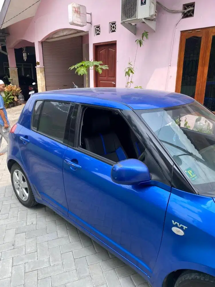 Suzuki Swift RS415 ST MT 2010