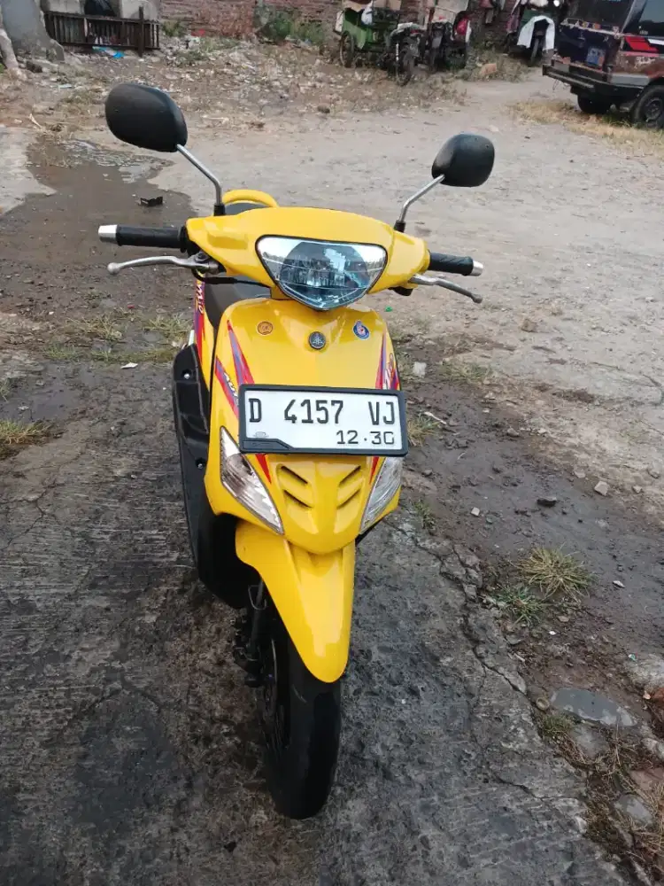 Jual atau TT mio sporty 2005 asli Kuning