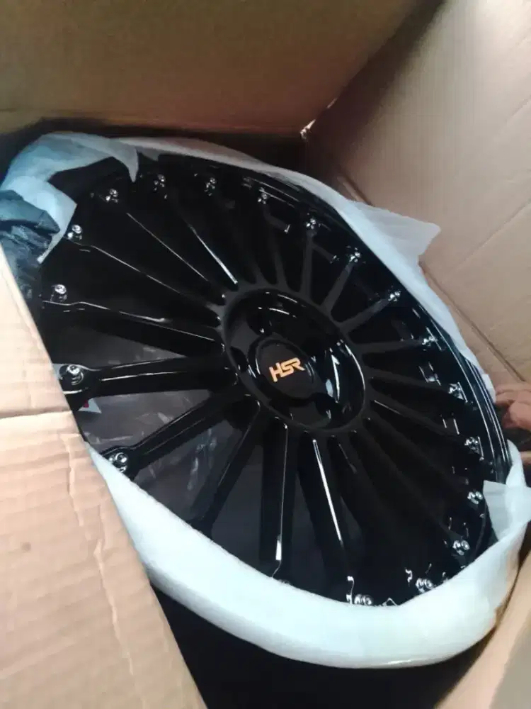 VELG MOBIL RING 18 JJC (JJC HSR R18X8 H5x114,3 ET 40 MB